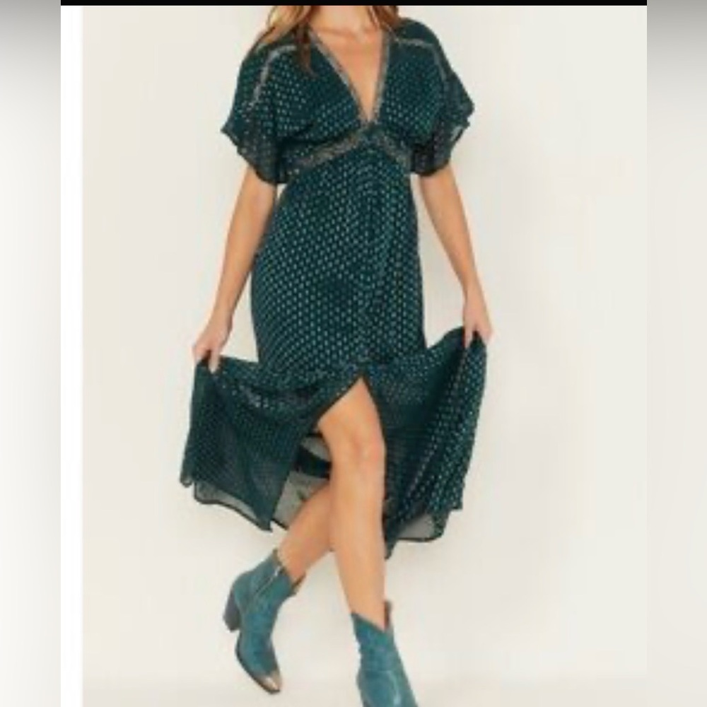 Shyanne Teal Polka Dot V-Neck Midi Dress size medium